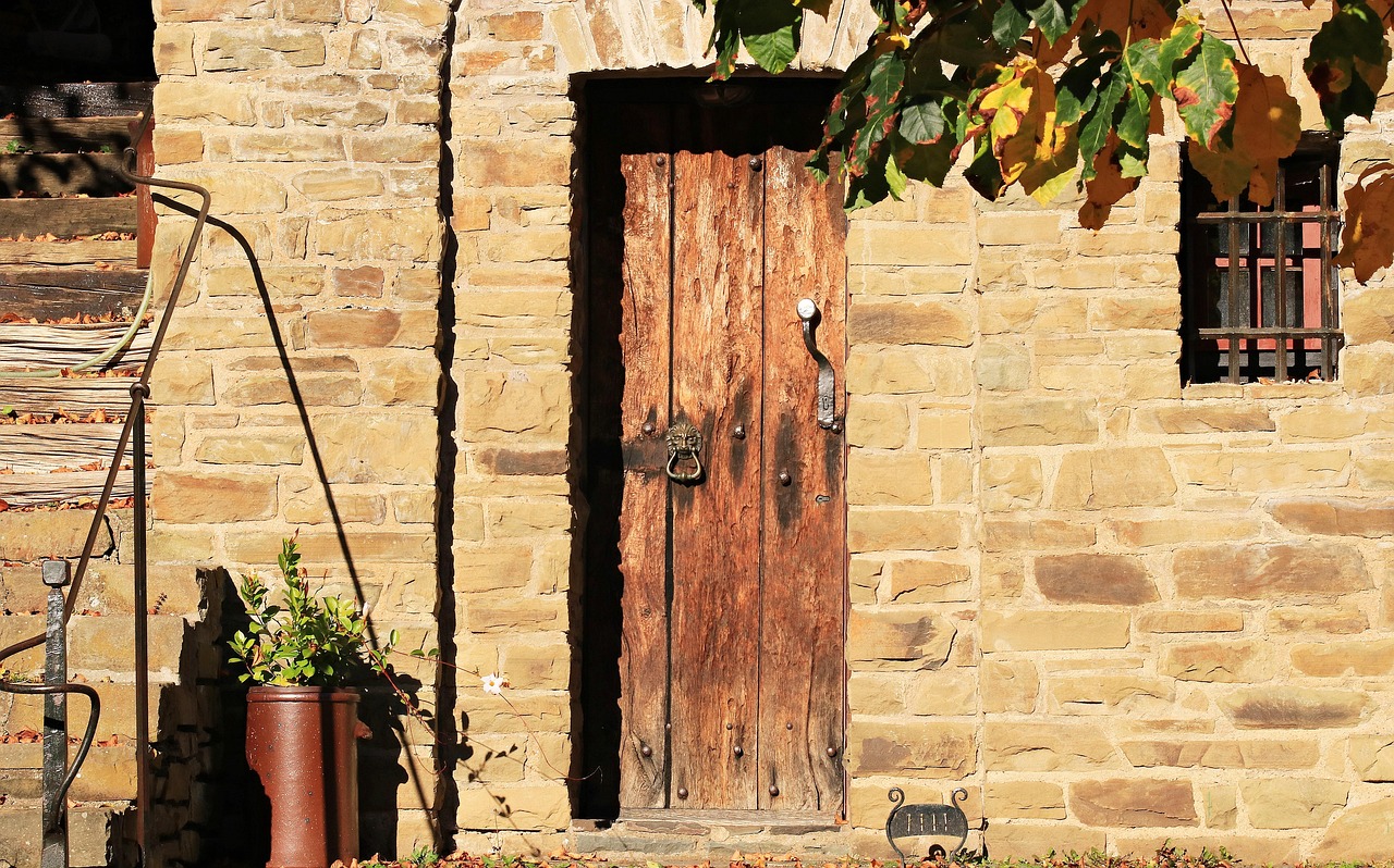 The Doorway That Told Time: Reading Old Front Doors Like a Historian